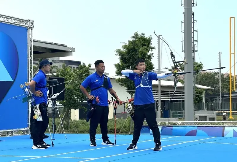 中華男子射箭隊湯智鈞、林子翔和戴宇軒。(資料照片/中央社)