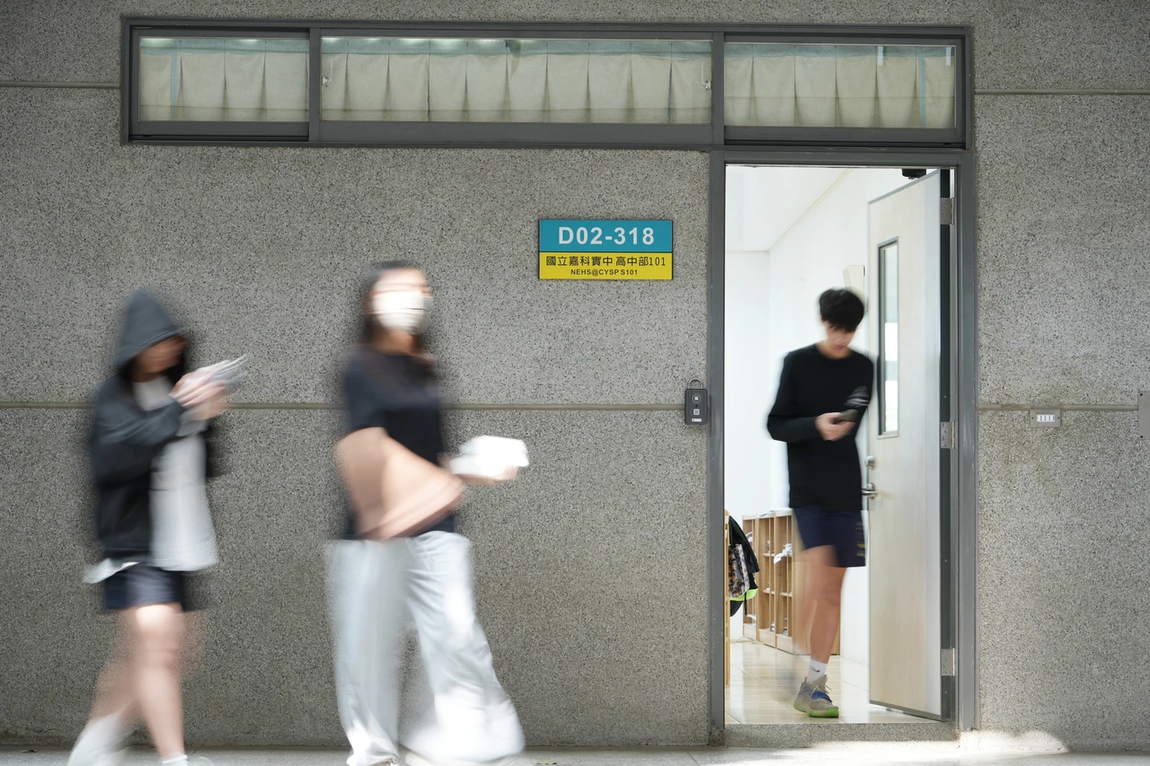 恐龍家長、學生令教師卻步。圖為嘉義大學實驗中學教室,資料照,陳卓邦攝