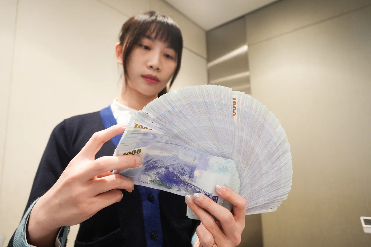 彭博在今日刊出的報導中指出,台幣走強危及台灣出口商獲利。陳卓邦攝