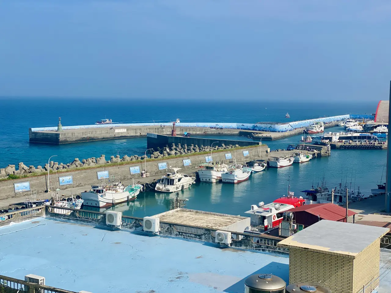 小琉球600噸「垃圾圍島」黑幕曝！環保蟑螂勒索業者576萬　害慘觀光求重刑