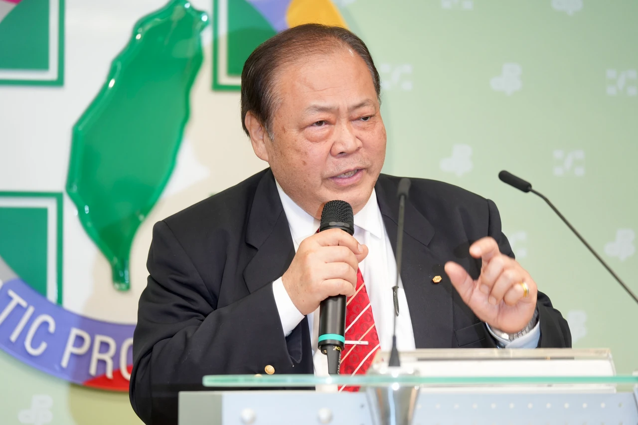 70歲陳光復踩空重摔昏迷　醫籲長者防跌倒、控三高