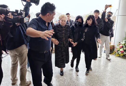 Re: [黑特] 被說起肖不是沒原因