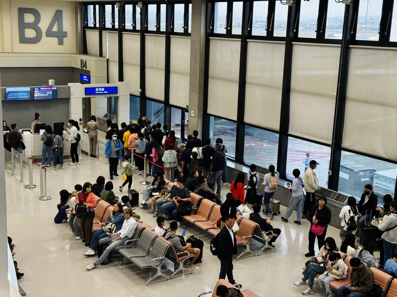 桃機旅客快看！11/1起轉機入境「贈600元消費券」　適用餐飲、免稅店