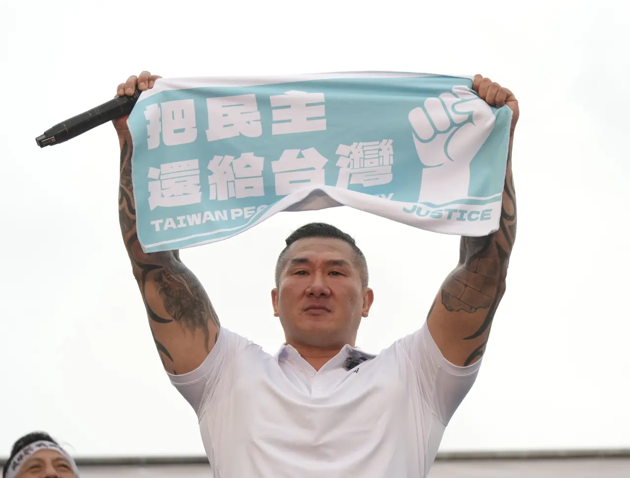 網紅館長陳之漢,今天出席國民黨「戰獨裁,站出來」集會。梁建裕攝