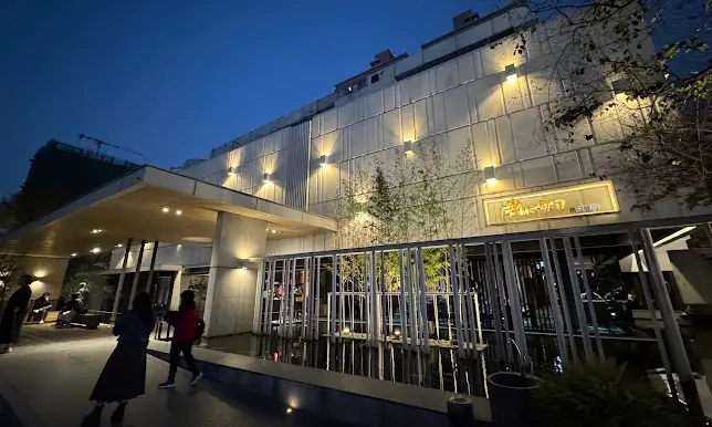 碳佐麻里高美店景觀雅緻。翻攝自Google商家資訊