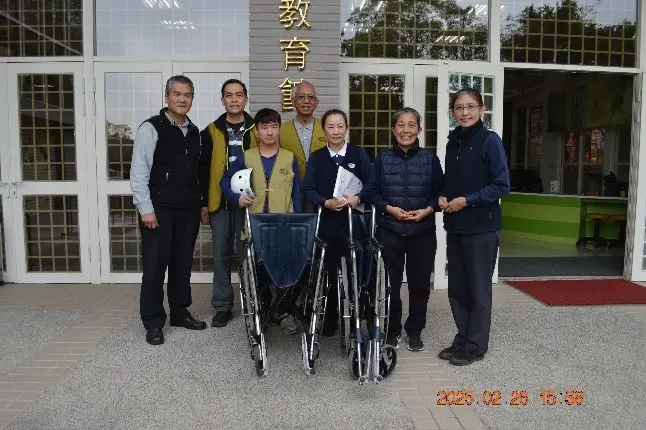 臺中監獄與慈濟基金會東大輔具平台中心合作,協助媒合經濟弱勢、行動不便更生人二手輔具。臺中監獄提供