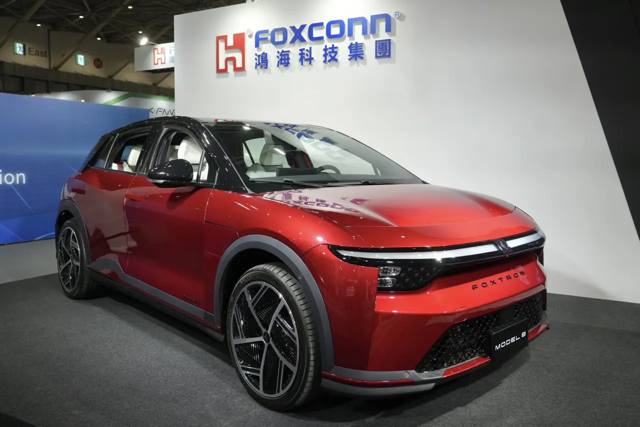 鴻海電動車打入日系車廠,圖為MODEL B。(資料照)