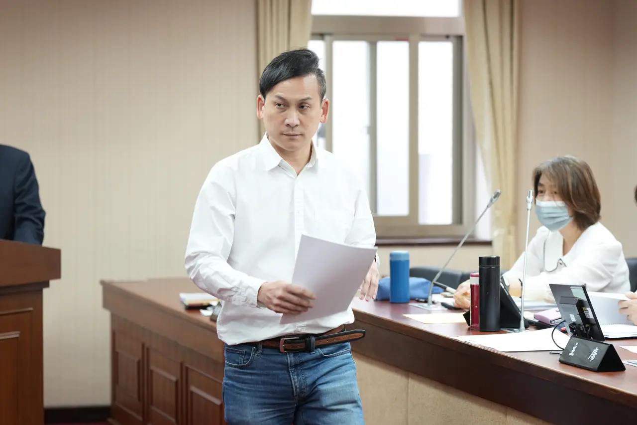 勞動局再度開罰4萬元!葉元之:甘願受罰。資料照片,陳卓邦攝