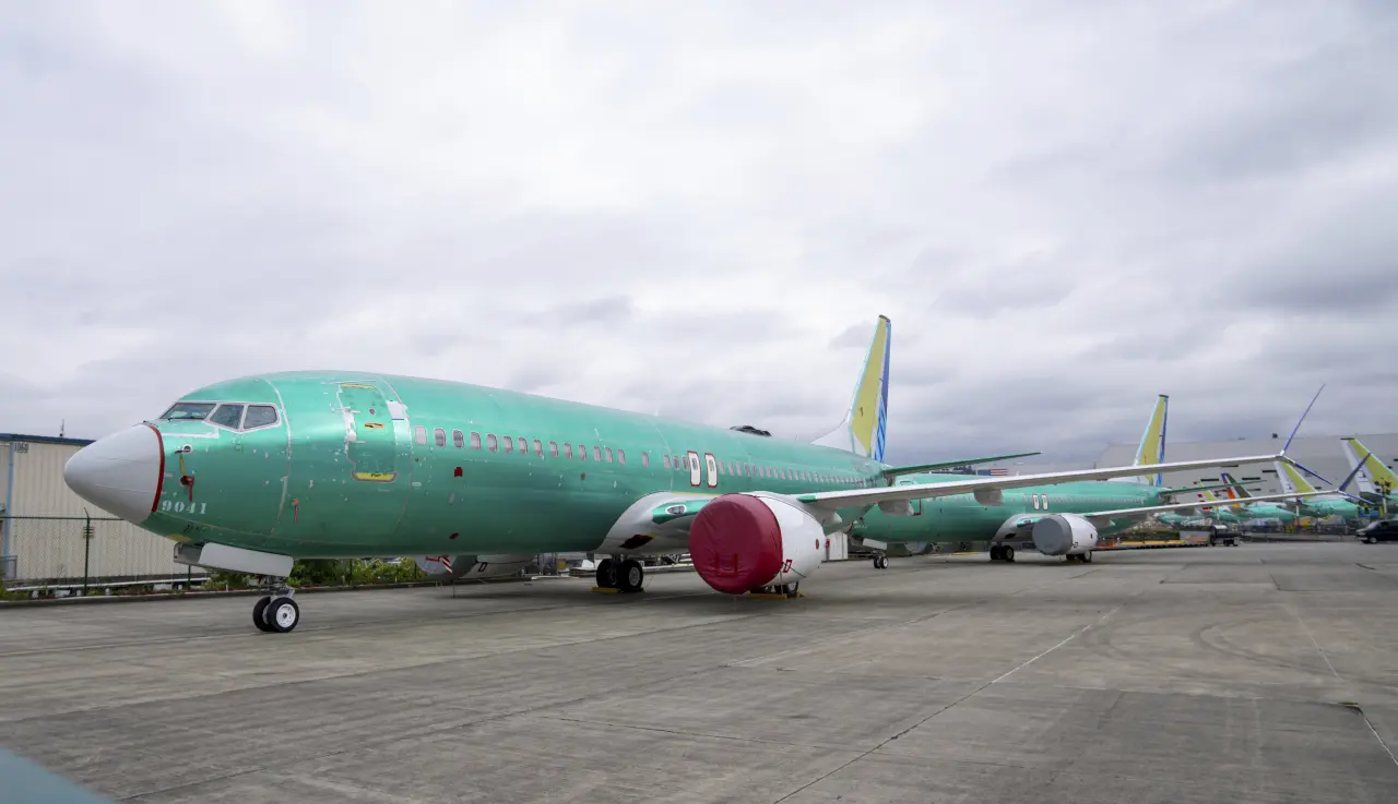 2024年9月12日,一架波音737 MAX客機停放在華盛頓州的倫頓市工廠。美聯社