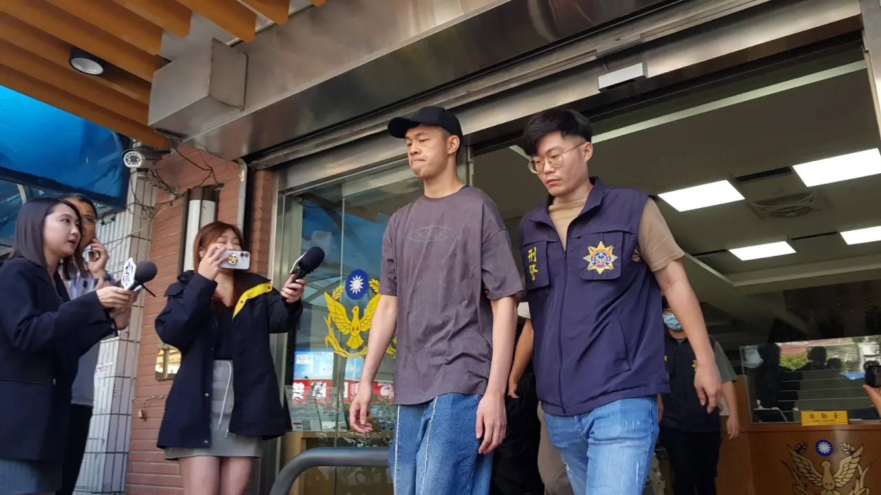 陳大天涉閃兵遭警方移送新北地檢署。曾伯愷攝