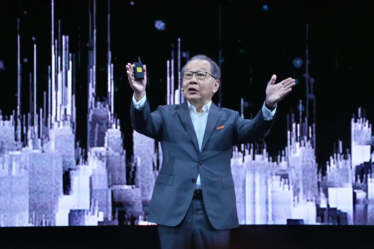 聯發科與元太宣布深化合作！以GAI SoC整合彩色電子紙技術　鎖定彩色教育與閱讀市場