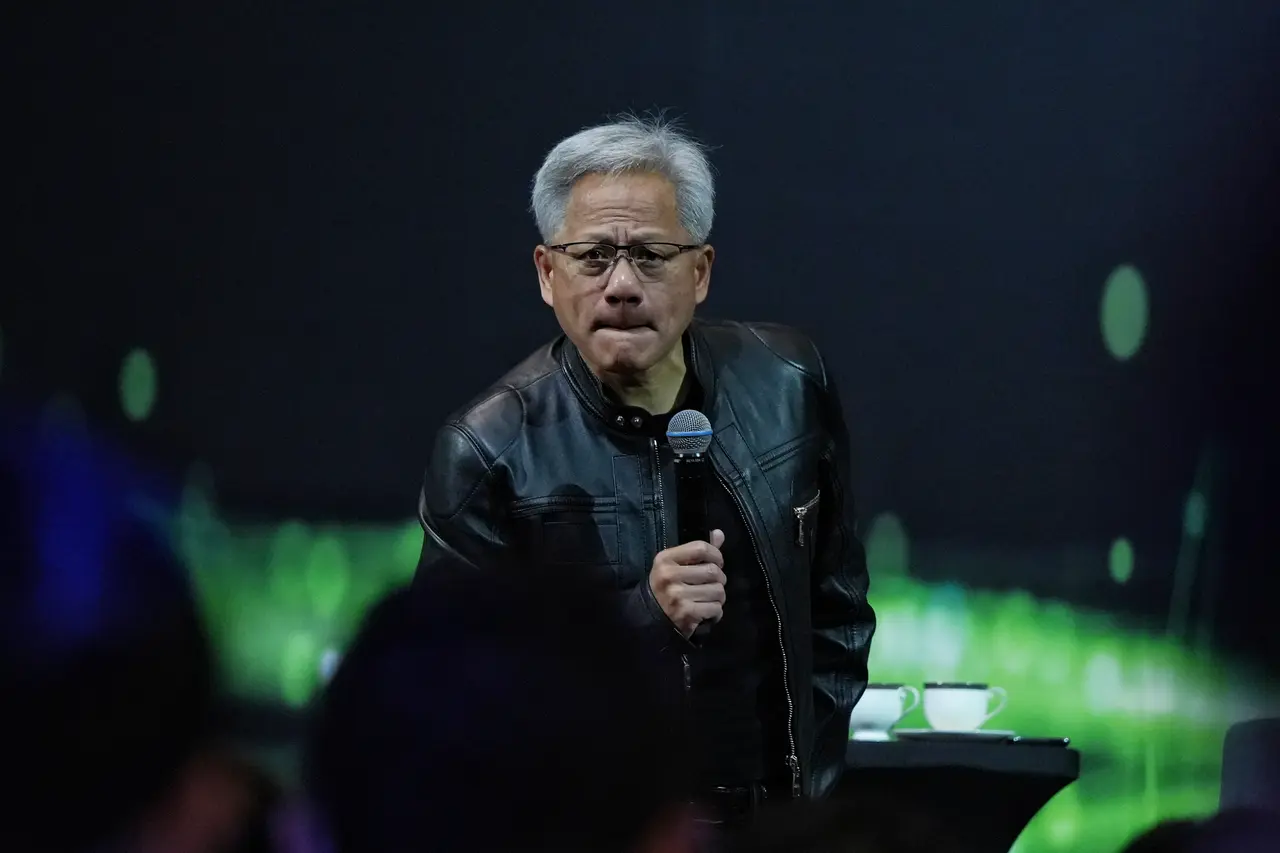 加州擬課富人稅　黃仁勳恐需繳2500億、200名富豪急出逃