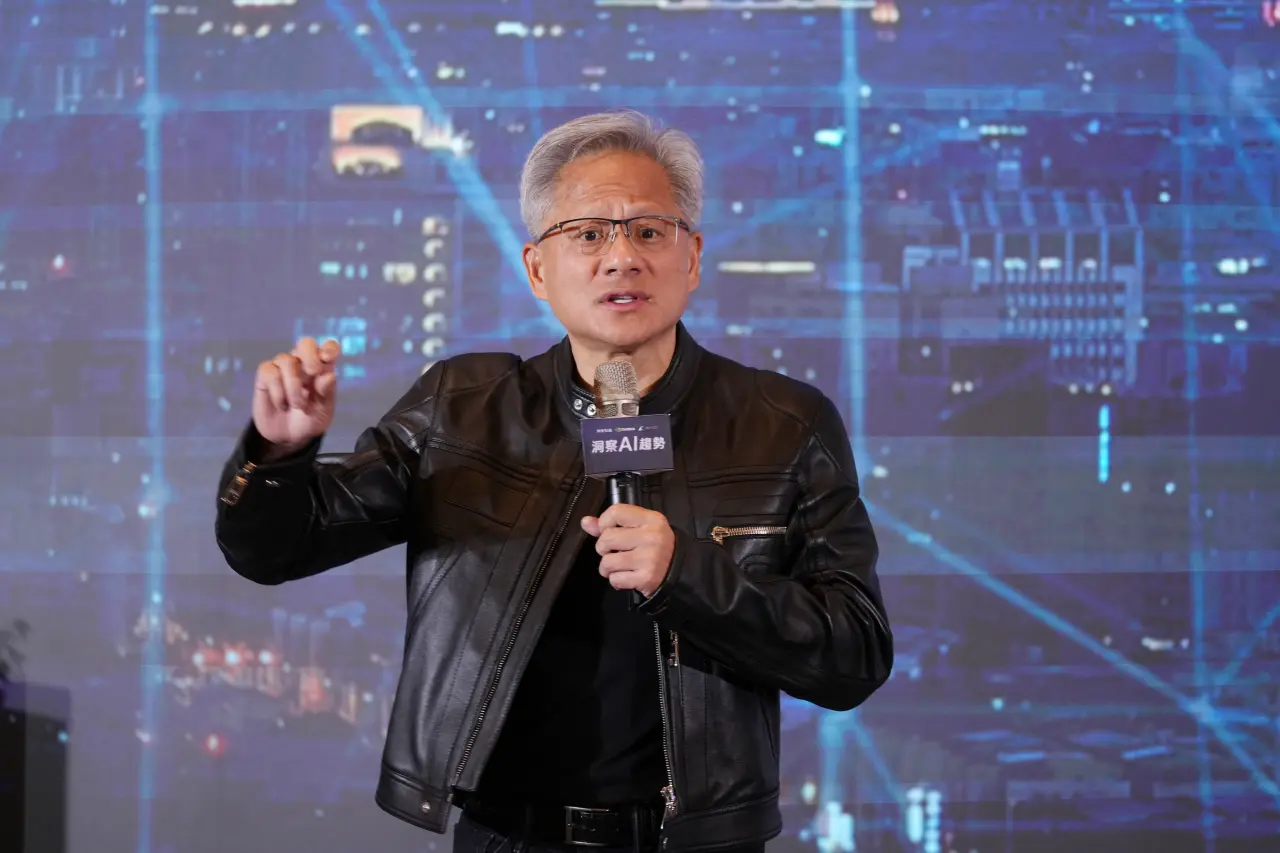 30年前黃仁勳與NVIDIA創辦人發明「並行處理」架構,成為追求平行運算興行者中唯一存活下來的公司。沈君帆攝