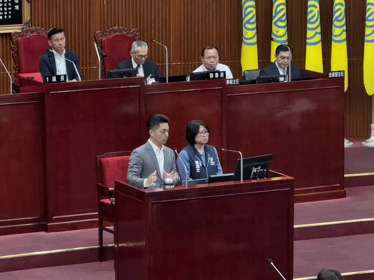 蔣萬安赴議會市政總質詢。許皓婷攝
