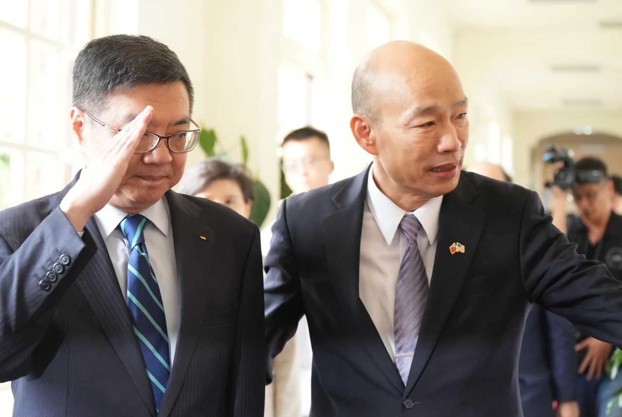 韓國瑜開撕卓榮泰不副署「誰給的權力」　政院：憲法所賦予