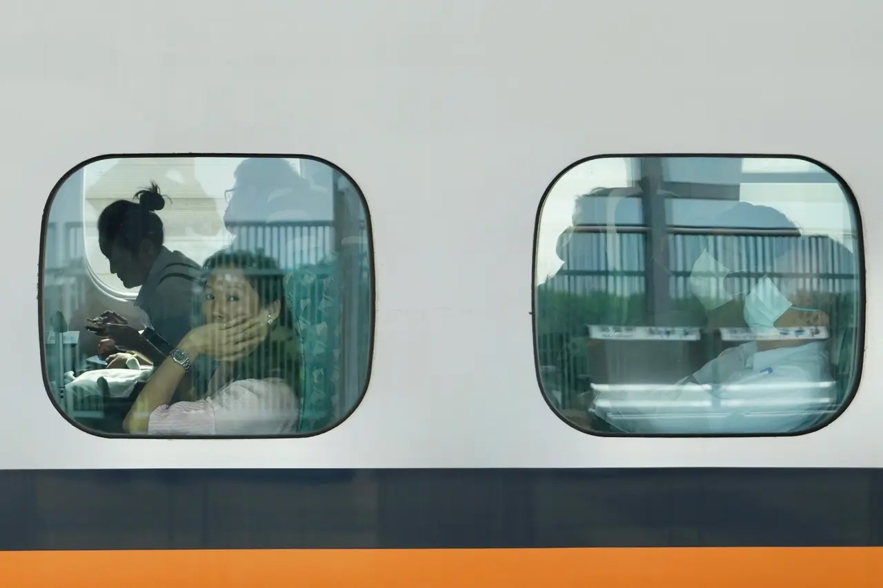 蘇怡寧認為「寧靜不是排除,是理解」,讓聲音能共存而不是消失。林林攝