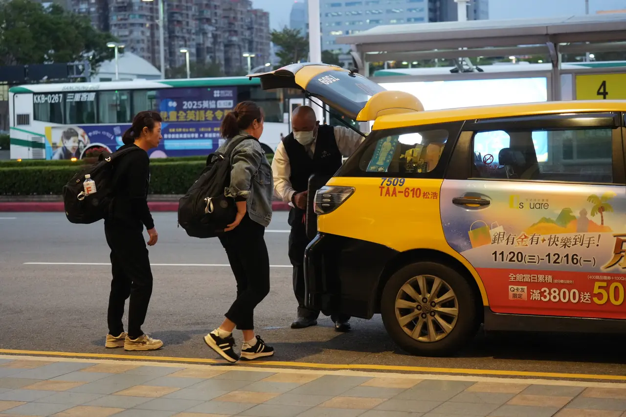 政院拍定520起補貼小黃油資每輛最高6千　民用天然氣、桶裝瓦斯5月凍漲