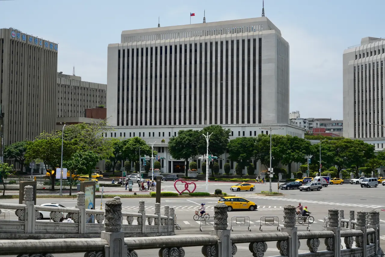 直播｜央行利率連7凍　房市管制未鬆綁