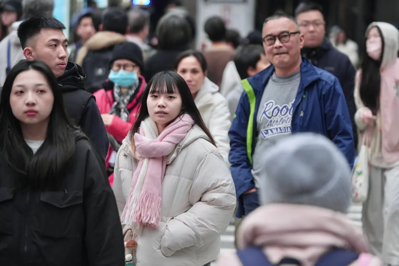 天冷防血栓多賴床5-10分鐘　被窩暖身操再起身喝溫開水