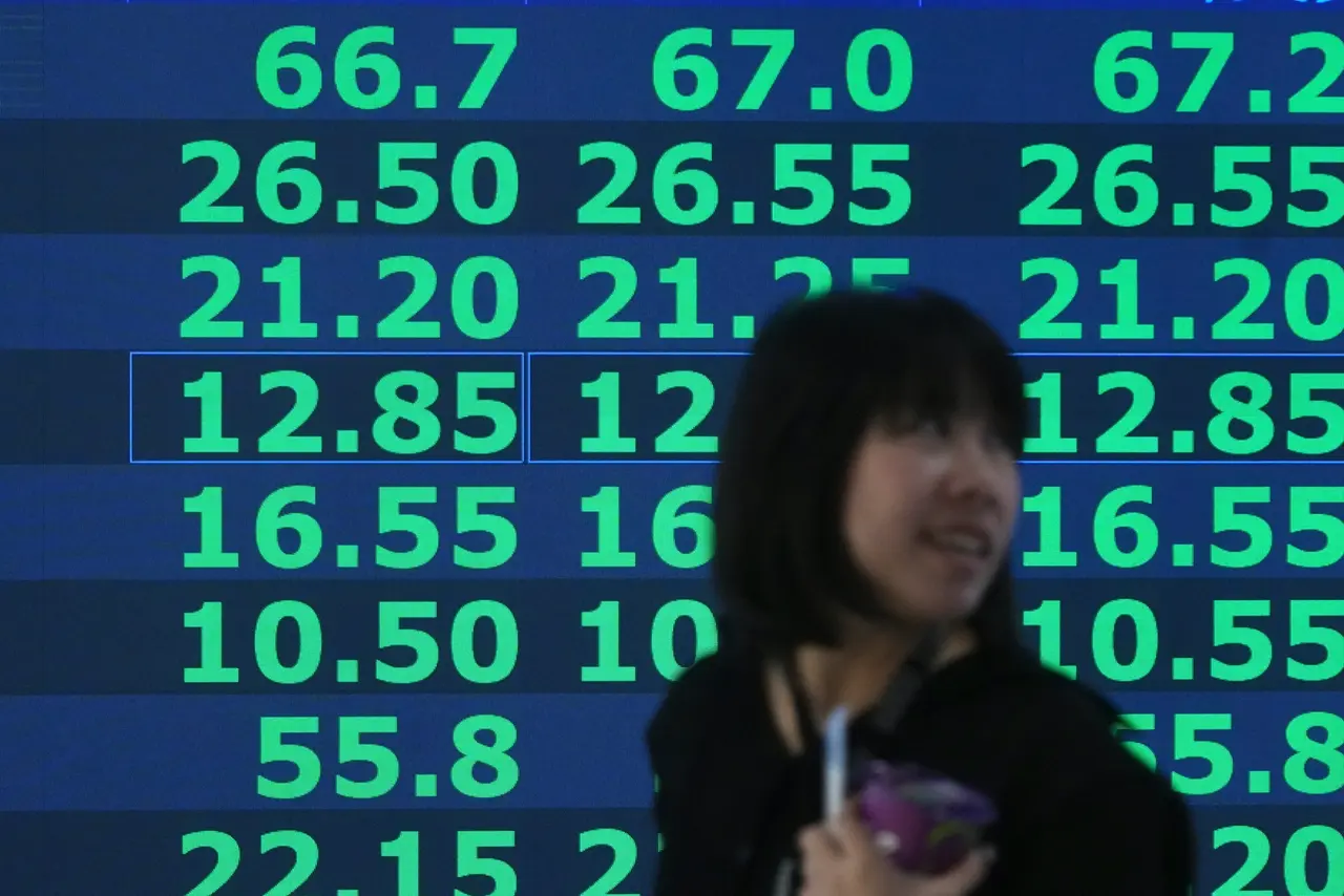 台積電跌35元！聯電漲近6%　台股摔逾300點