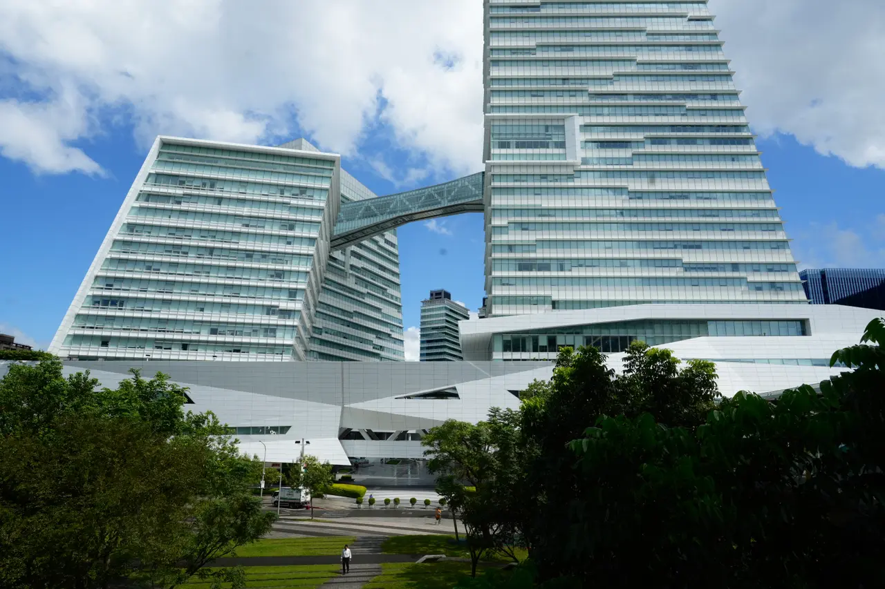 中信金前11月EPS 3.76元暫時領先　華南金賺贏去年全年