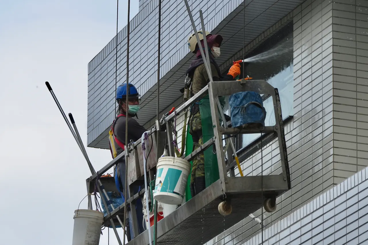 明起迎接51勞動節三天連假　出勤工資、補假規定總整理