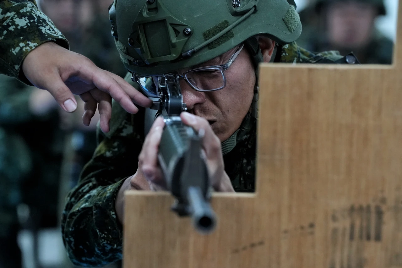 2026教召查詢今開放！「一查就中」僅都市傳說　薪俸、免召條件申請一次看