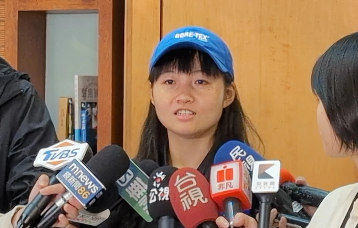 台師大受害女同學簡奇陞晚間出面回應被迫抽血供研究案。林志青攝