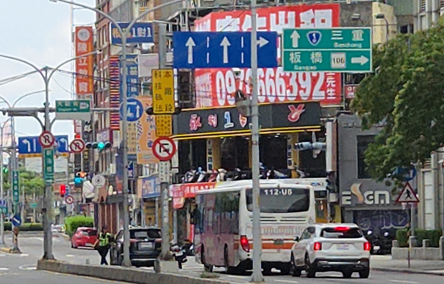 警方管制車輛。曾伯愷攝