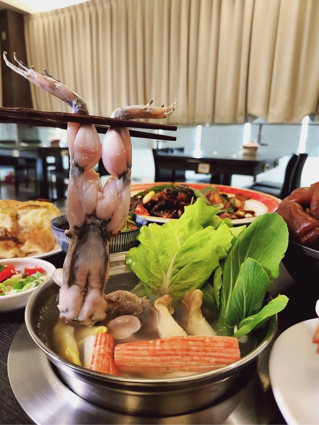 8月8日至8月10日全台享千葉火鍋加碼推出「田雞料理」。千葉提供
