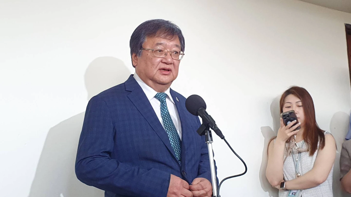 台師大女足的血液檢體下落,衛福部長邱泰源表示會協助教育部調查事情並且究責。林芳如攝