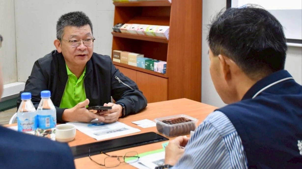 台中上好集團董事長楊勝得帶領團隊從印刷傳產業,逐步跨足生醫、食品業,朝向多角化經營。中市府提供