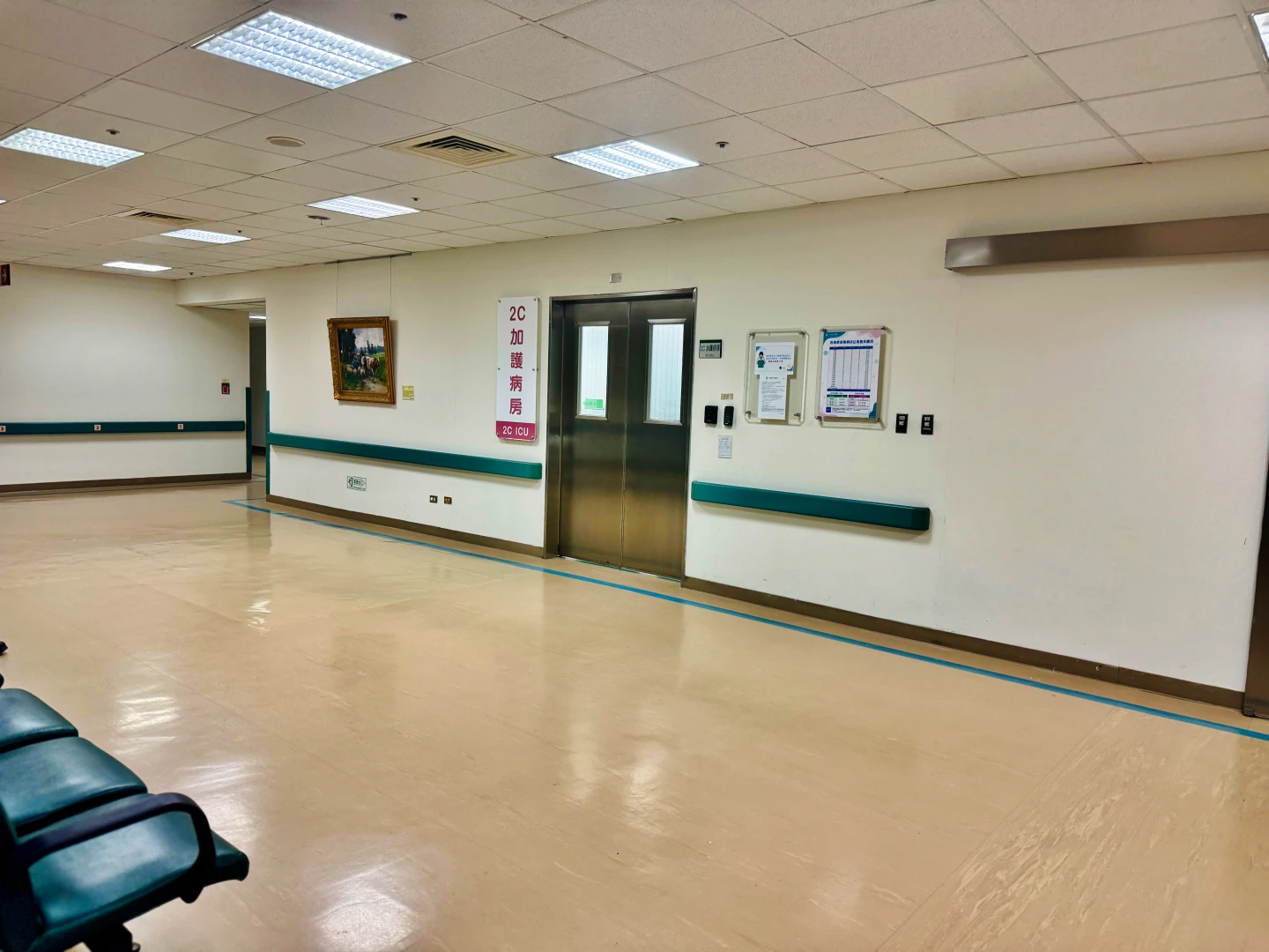台電員工送往加護病房觀察,搶救3天仍宣告不治。王志弘攝