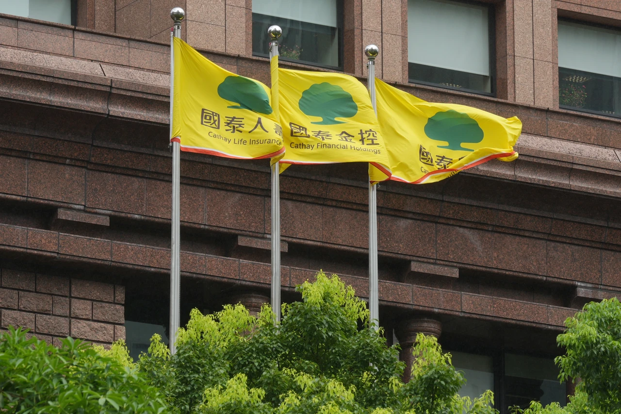 台股多頭氣焰強！國泰金調查：49%民眾估上半年站穩3萬點