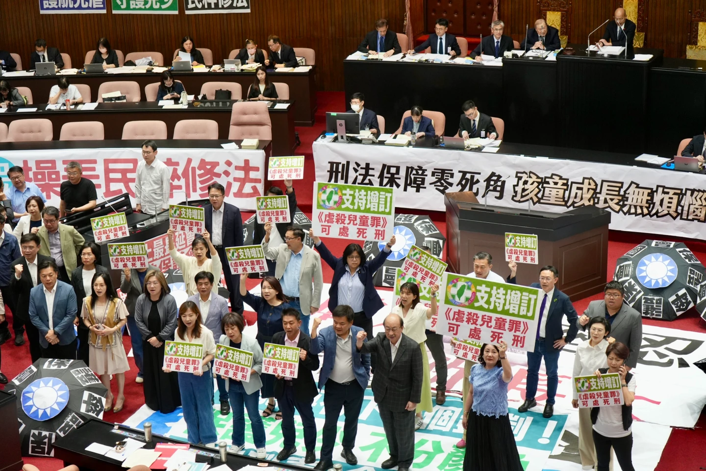 立法院昨三讀通過刑法修正案。梁建裕攝