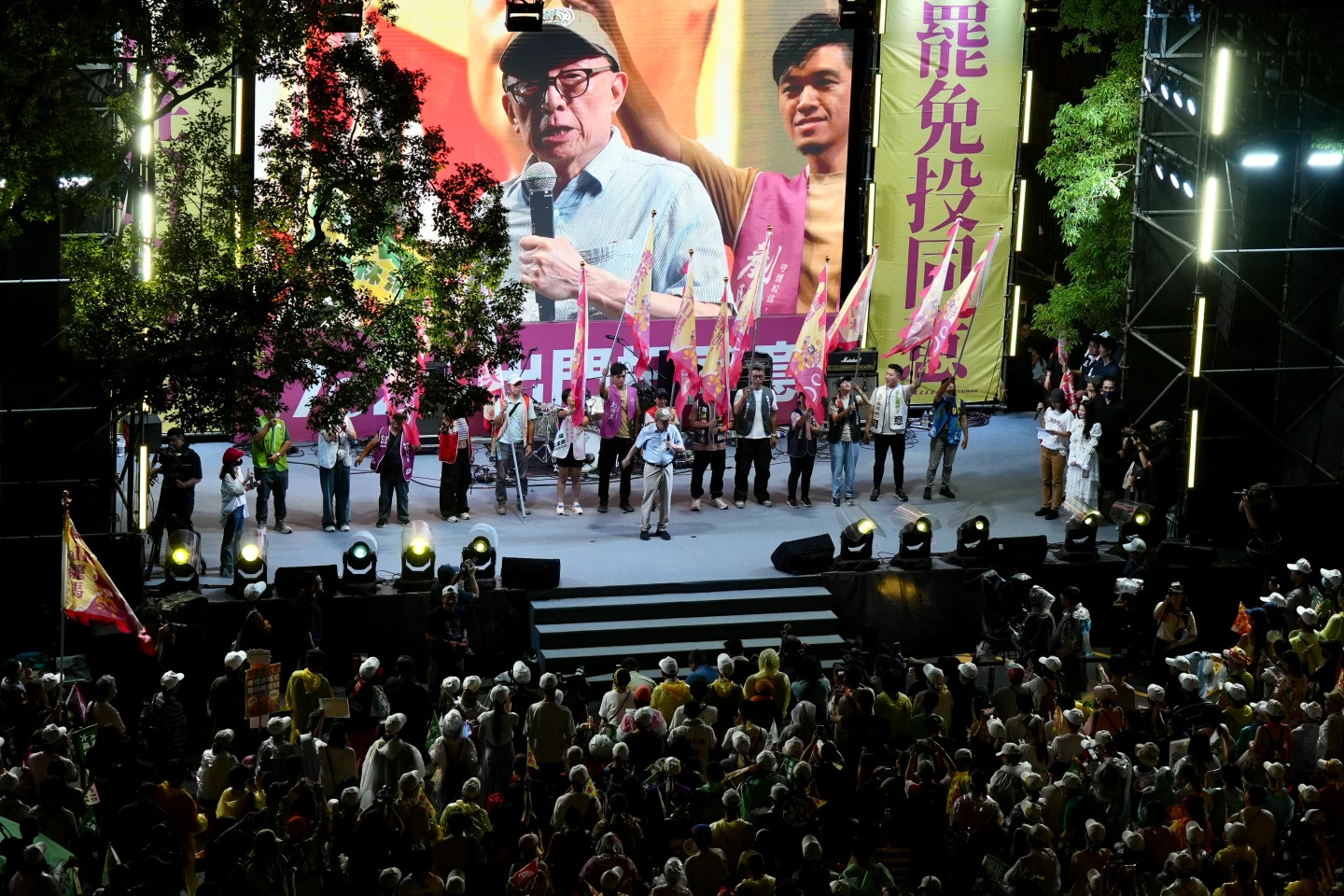 曹興誠壓軸致詞。梁建裕攝