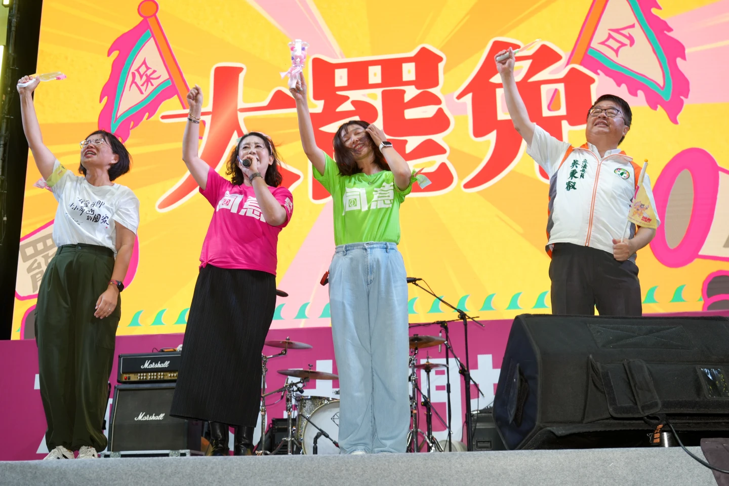 (左起)蘇巧慧、吳思瑤、張雅琳、吳秉叡。梁建裕攝