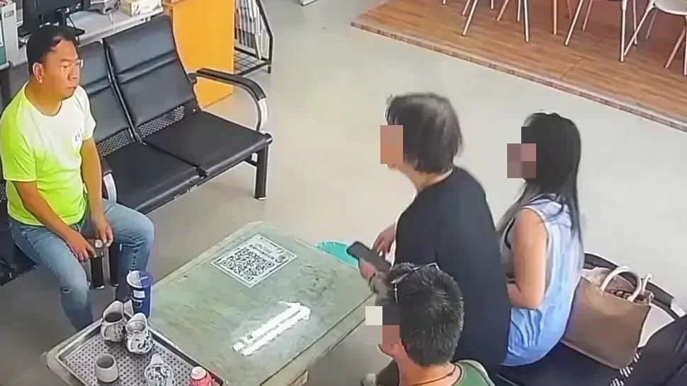 豐原王姓一家五口身亡案件,死者身前曾前往議員謝志忠服務處求助,驚爆疑似遭詐騙,引發檢警重度關注。翻攝照片