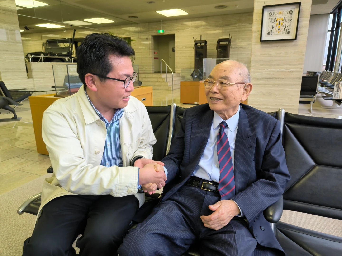 日前田宮俊作現身模型展,還談及川普對等關稅對其公司影響性翻攝自社群X帳號「府内クラシックモーターショー2025」
