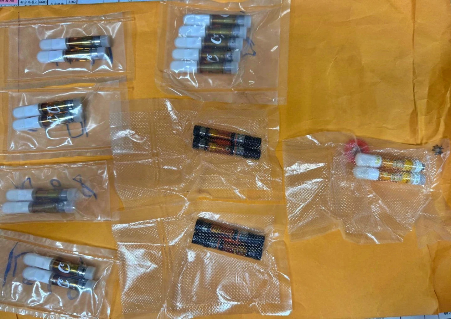 警方循線挖出一批毒品。市刑大提供