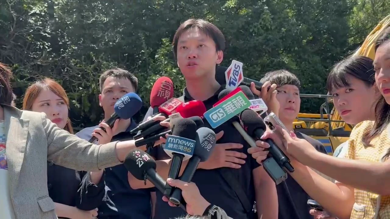 金山分局萬里所員警莊育承目睹車禍瞬間。翻攝畫面