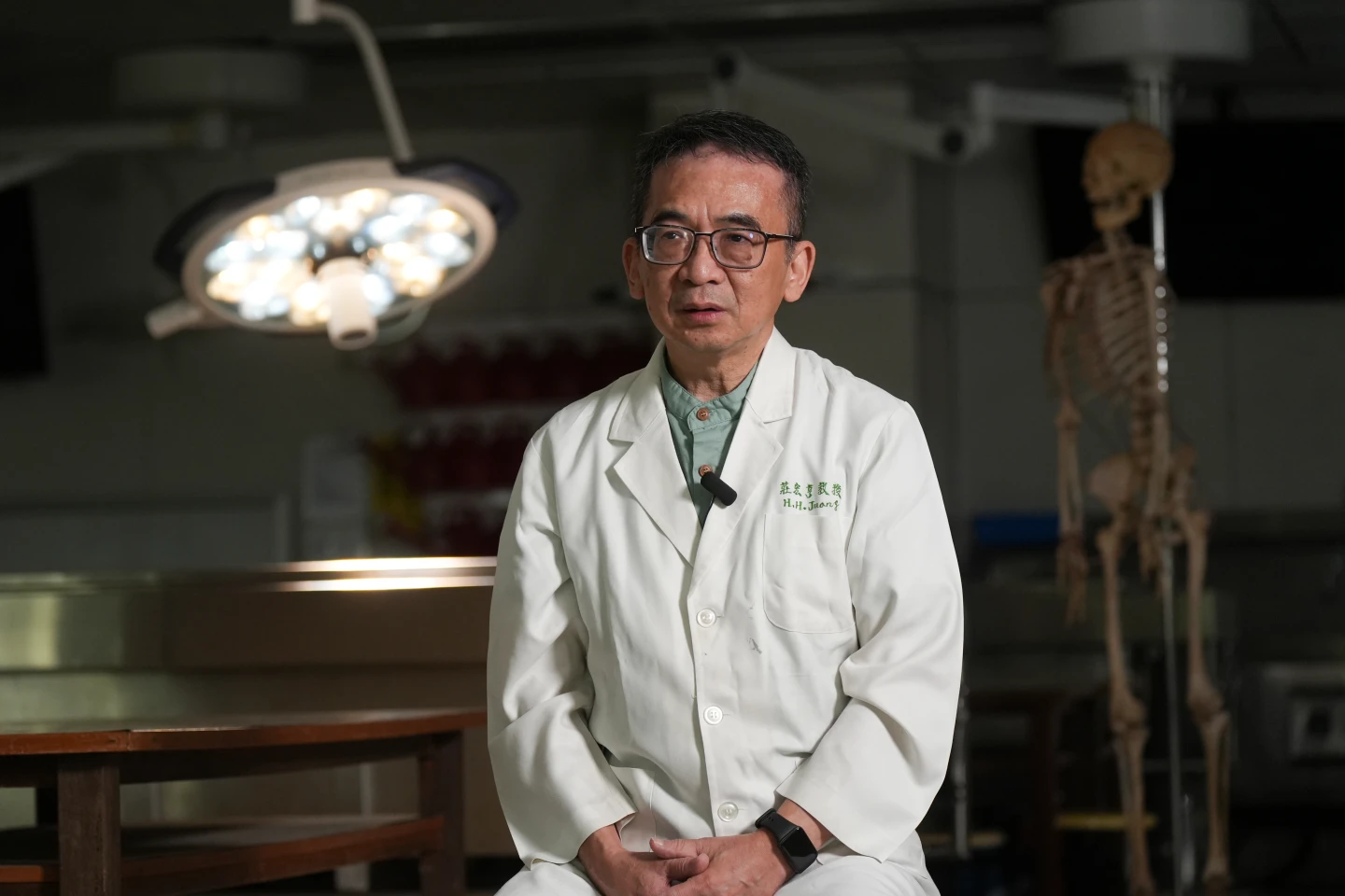 長庚解剖科教授莊宏亨說明,解剖學是醫學的起始。梁建裕攝