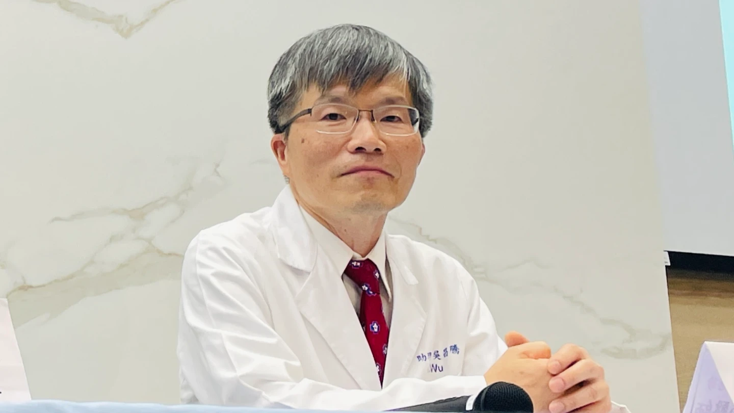 林口長庚醫院兒童一般醫學科主治醫師吳昌騰說,體內各系統尚未完全發育成熟,家長切勿擅自將成人藥物減量給兒童服用。賴昀岫攝
