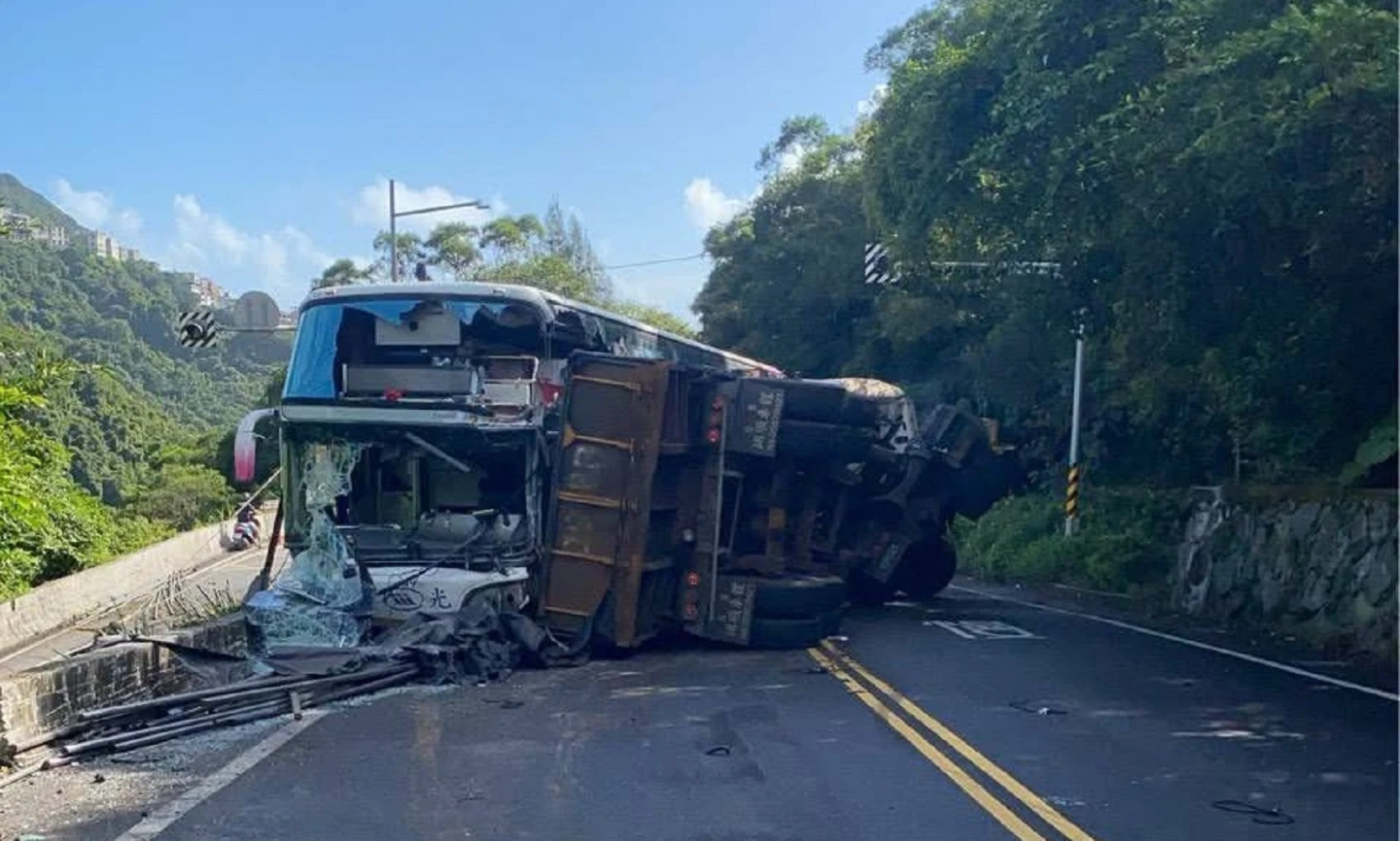 車禍現場。翻攝畫面