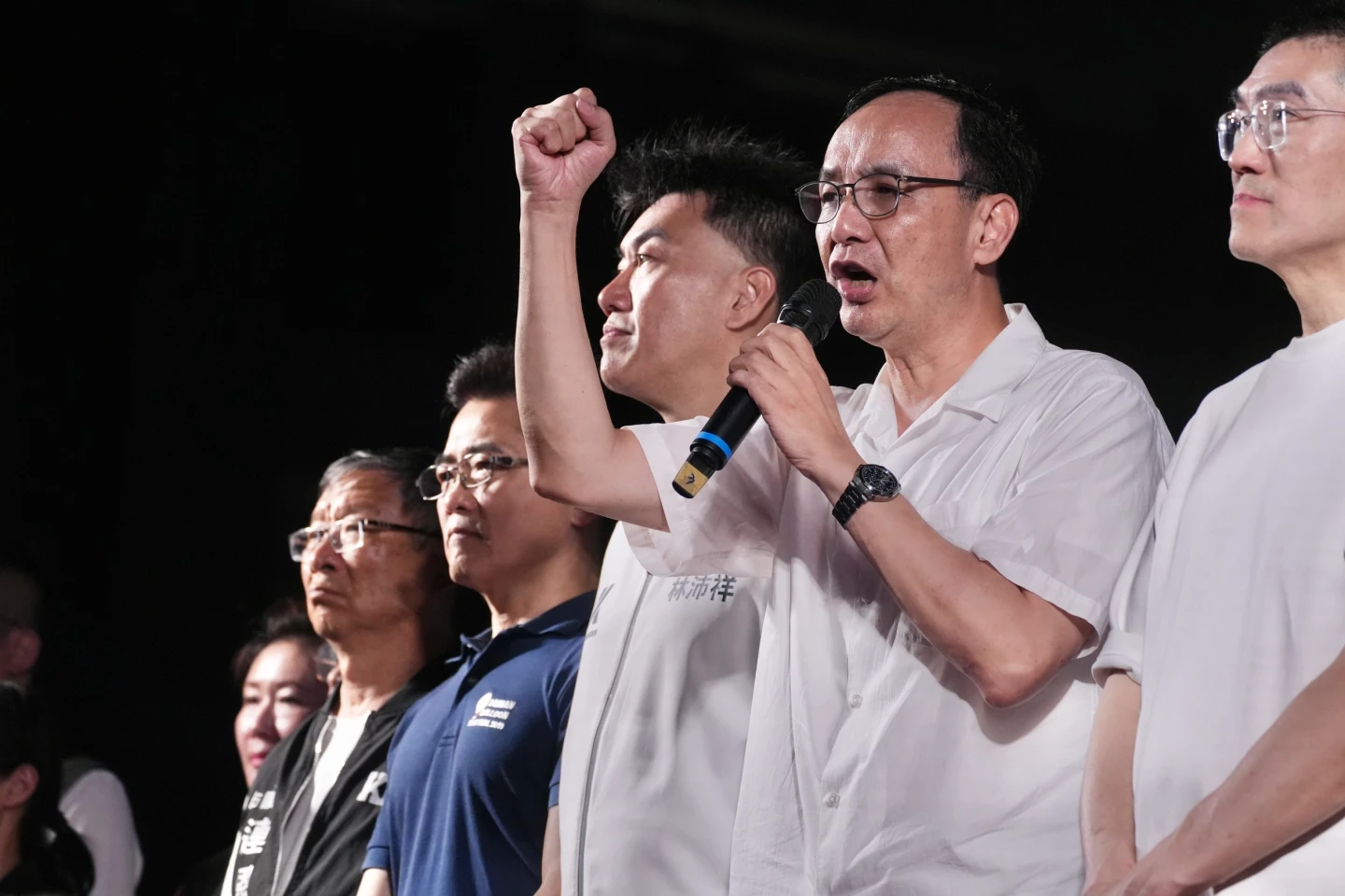 國民黨主席朱立倫高喊拯救民進黨。林林攝