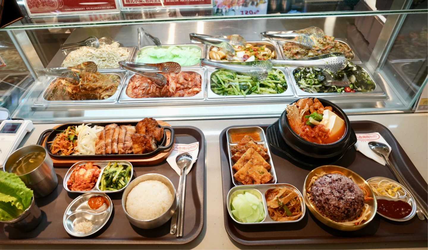 7/25-7/31到店消費任一主餐,即贈韓式小菜兌換券乙張,價值50元。梁建裕攝
