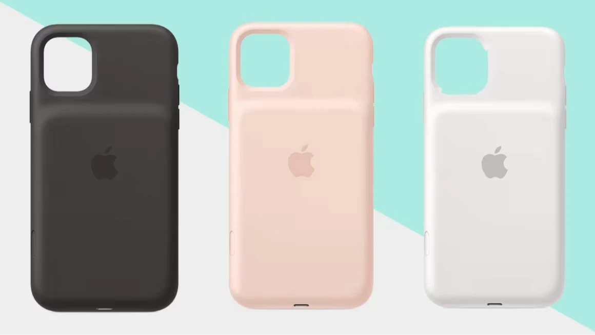 圖為蘋果已經停產的聰穎電池護殼(Smart Battery Case),內含電池組的手機殼。翻攝自CNN