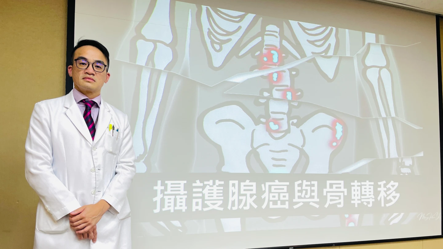 三軍總醫院泌尿外科主治醫師楊明昕指出,很多患者確診攝護腺癌初期並無症狀。賴昀岫攝