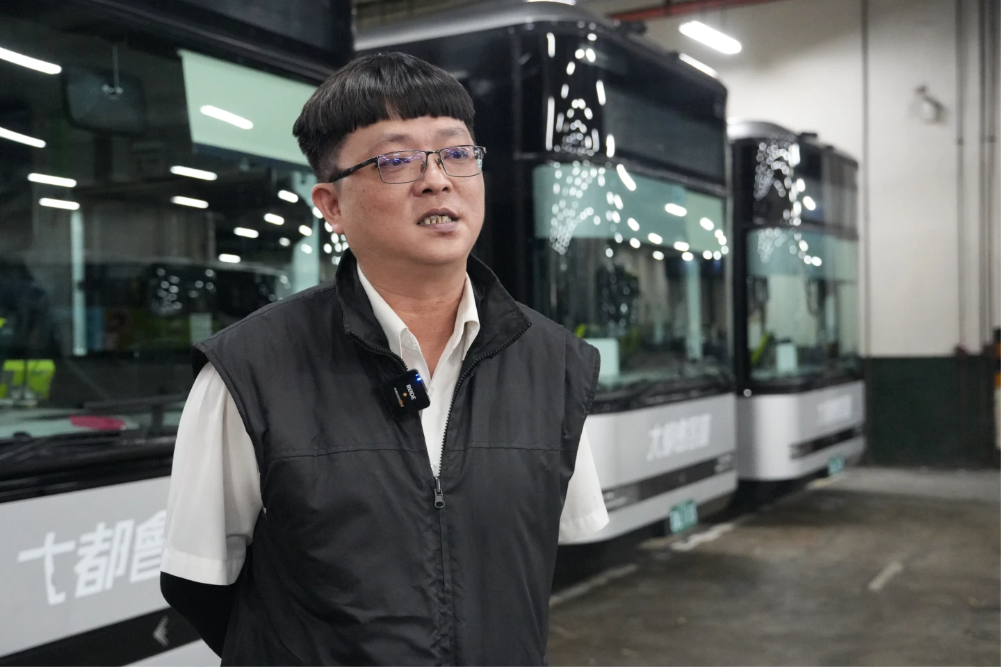 大都會汽車客運駕駛長鄭俊男。陳卓邦攝,圖為示範駕駛,與名醫車禍無關。