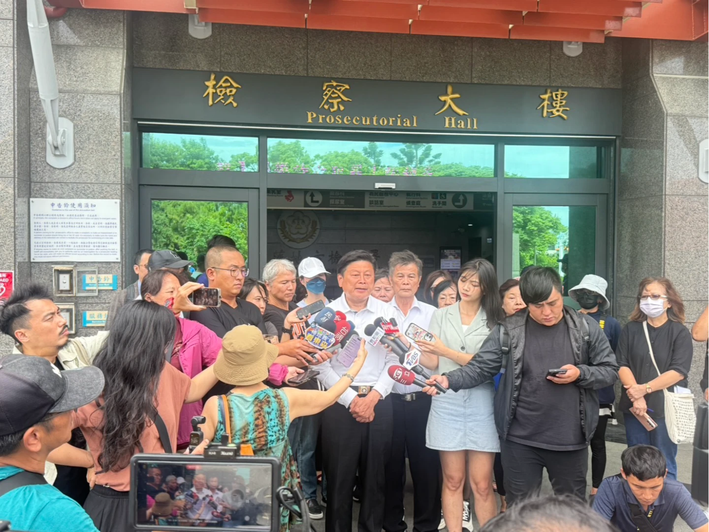 國民黨團總召傅崐萁今赴花蓮地檢署控告童子賢。傅崐萁提供